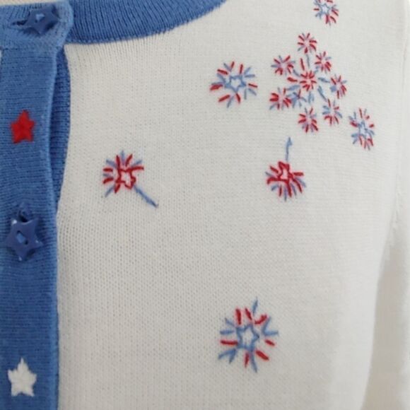 Embroidered red white & blue retro cardigan med - Picture 4 of 11